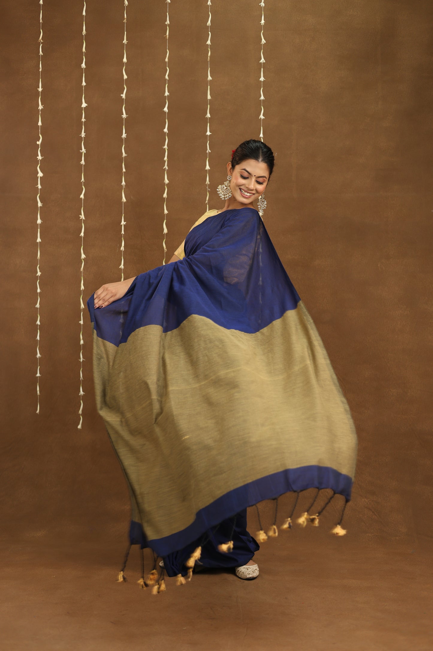 Neelashri - Cotton Saree