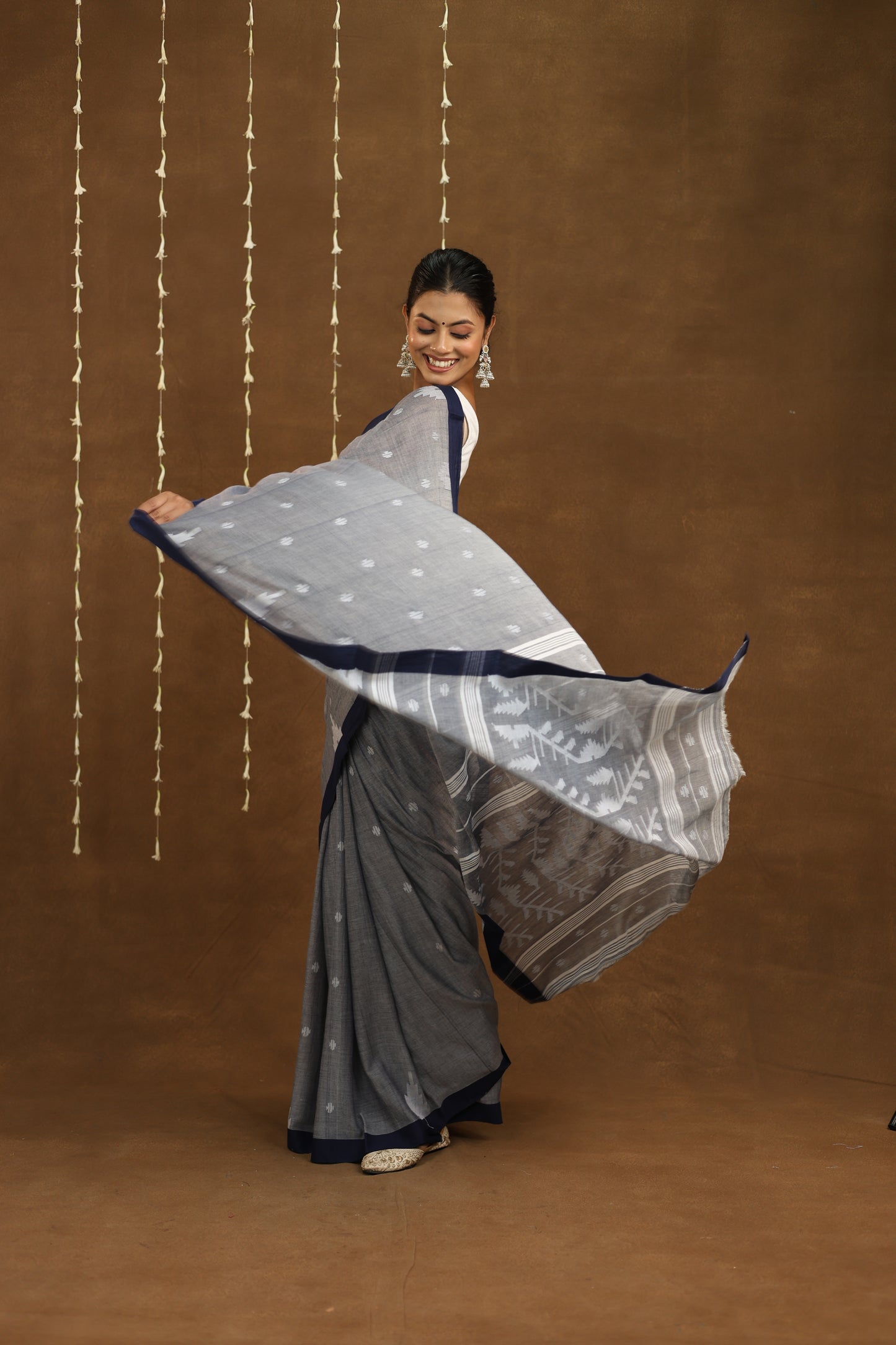 Rajata - Handloom Mul Cotton