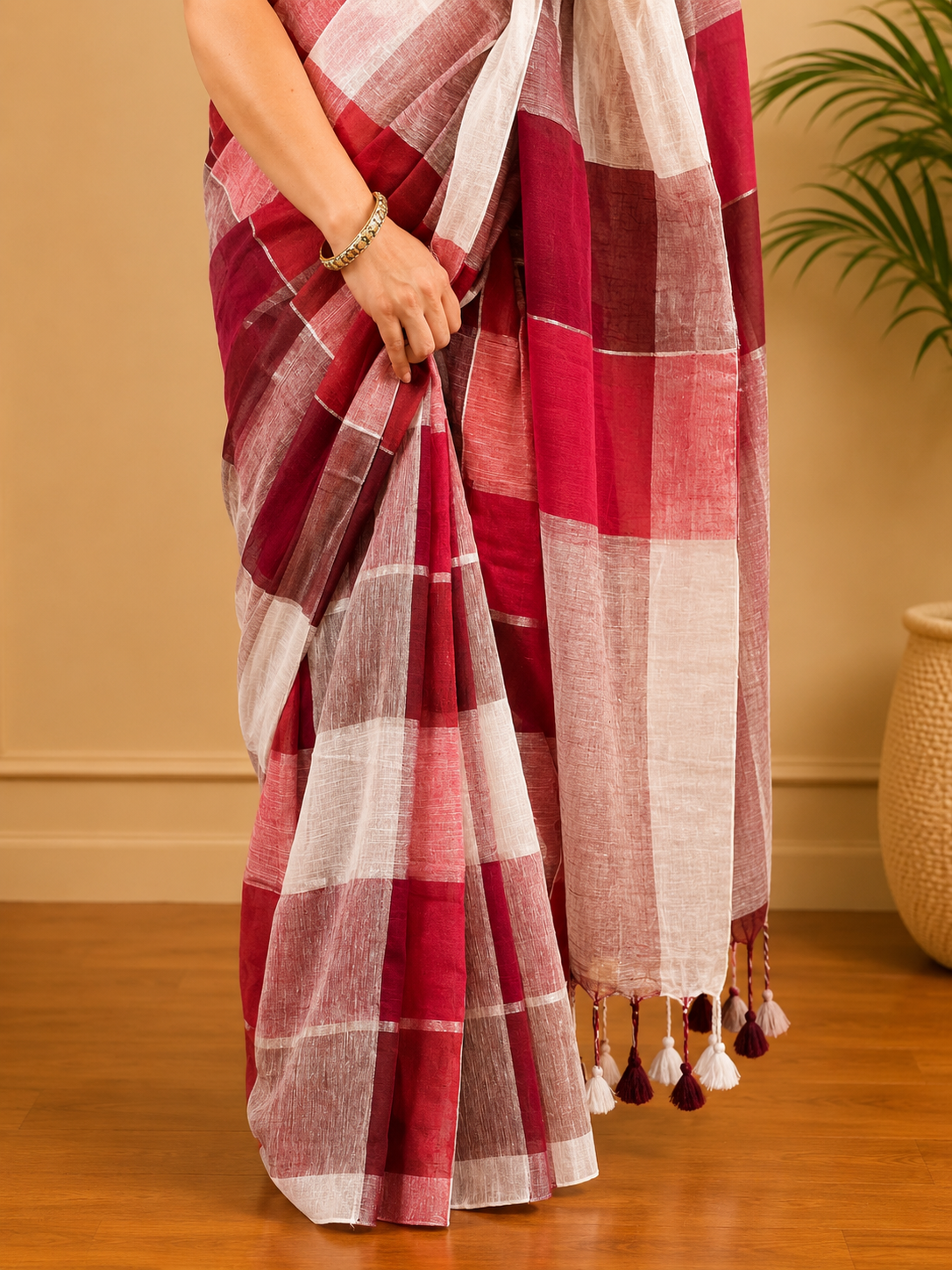 Varnamanjari - Linen Saree